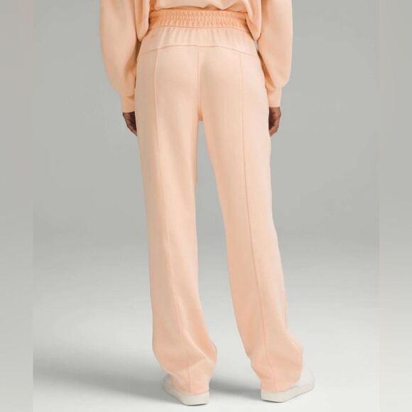 Lululemon Athletica Women’s Size 8 Peach Bellini Softstreme High-Rise Pant - Picture 2 of 15